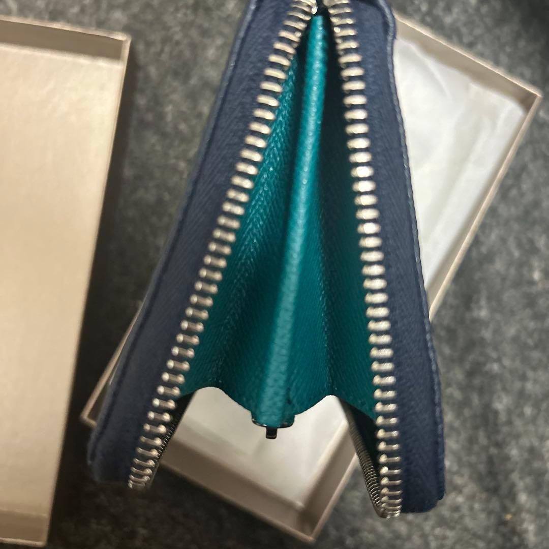 ブルガリ　財布　ラウンドファスナー　ターコイズブルー　箱付き