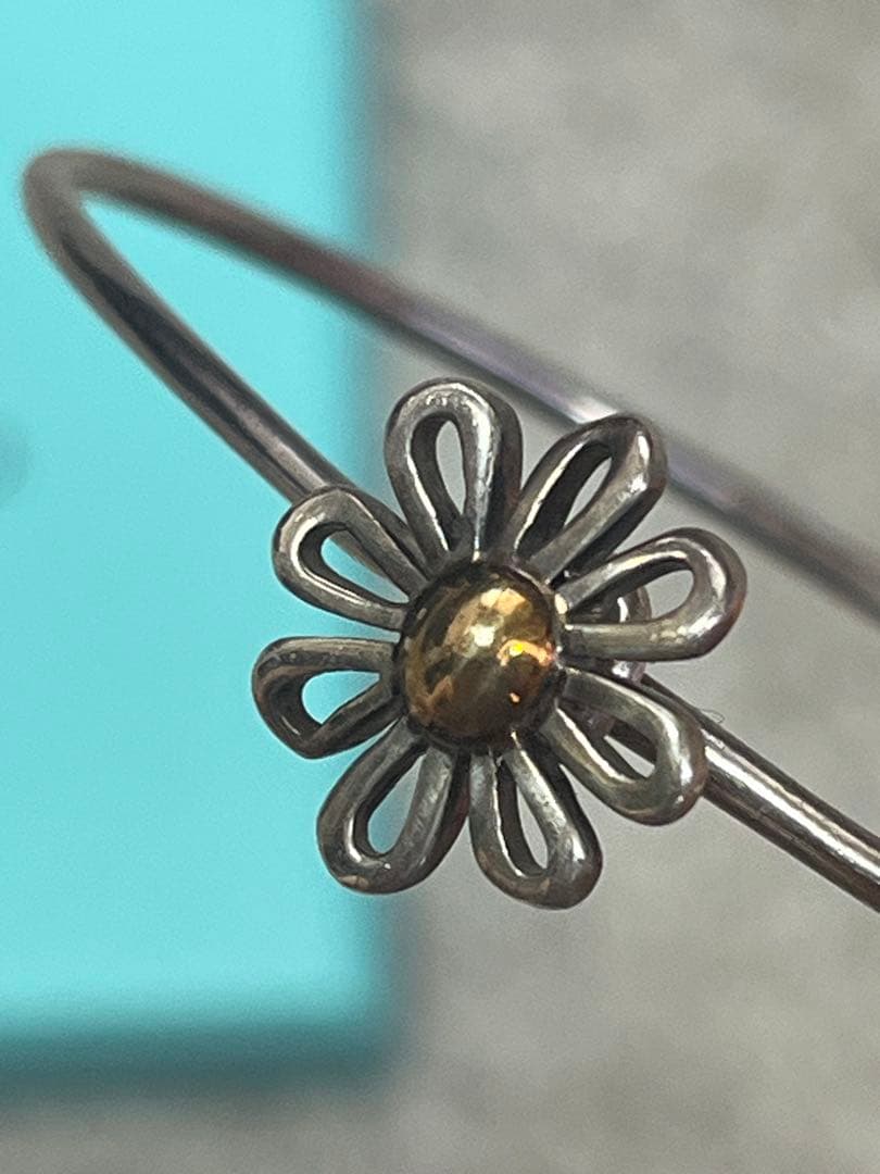 Tiffany & Co. フラワーモチーフバングル