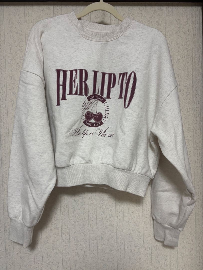 トップス Herlipto Classic Cherry Sweatshirt