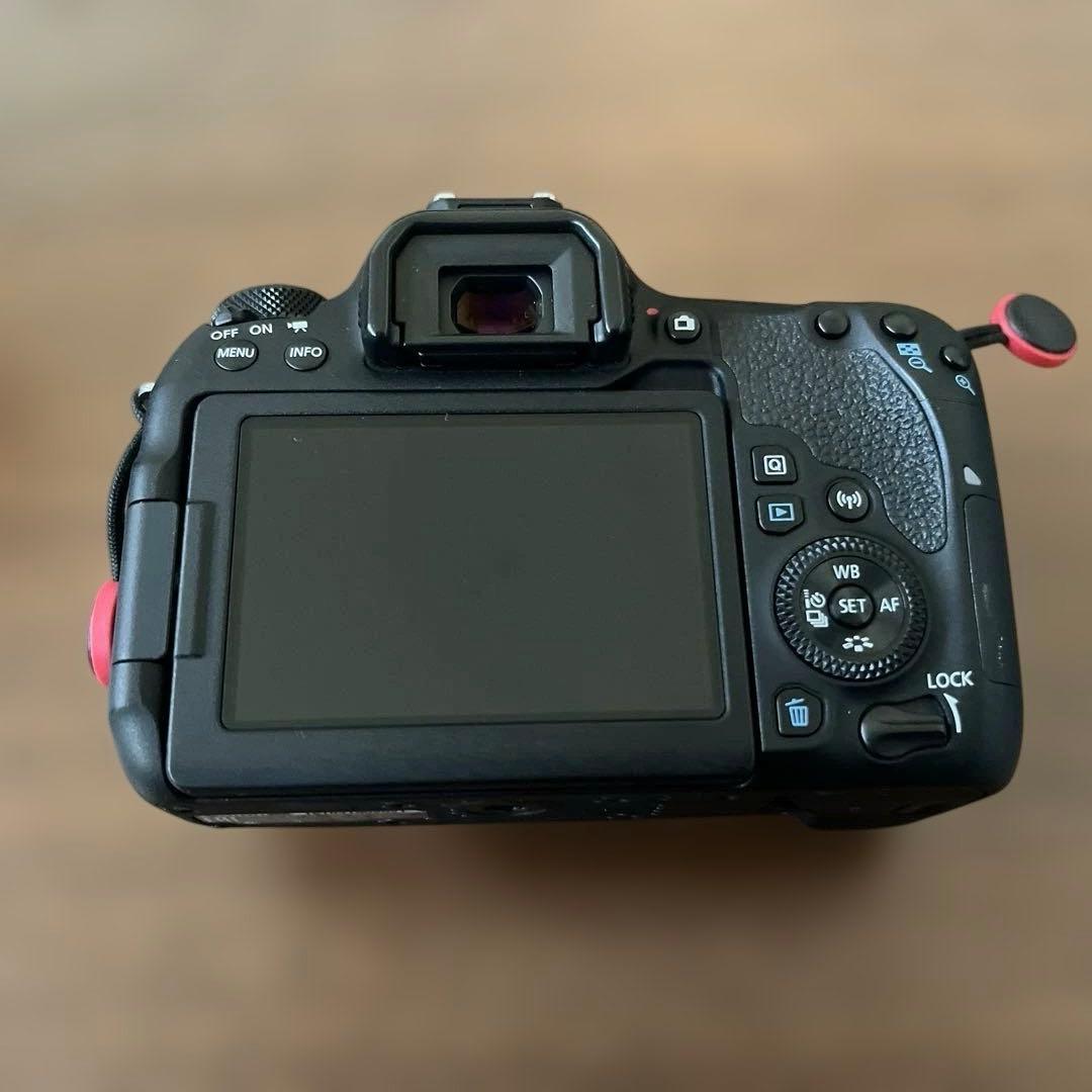 Canon EOS 9000D 一眼レフカメラ レンズ2本セット箱付き