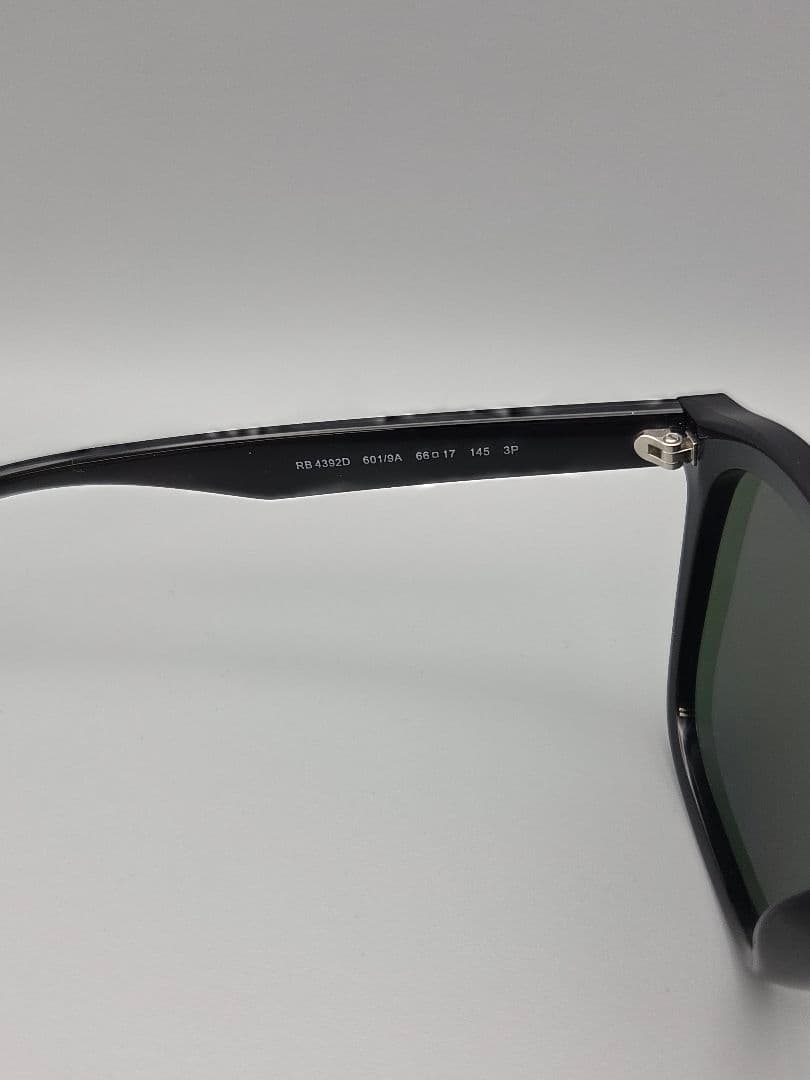 【美品】レイバン 偏光サングラス RB4392D ブラック