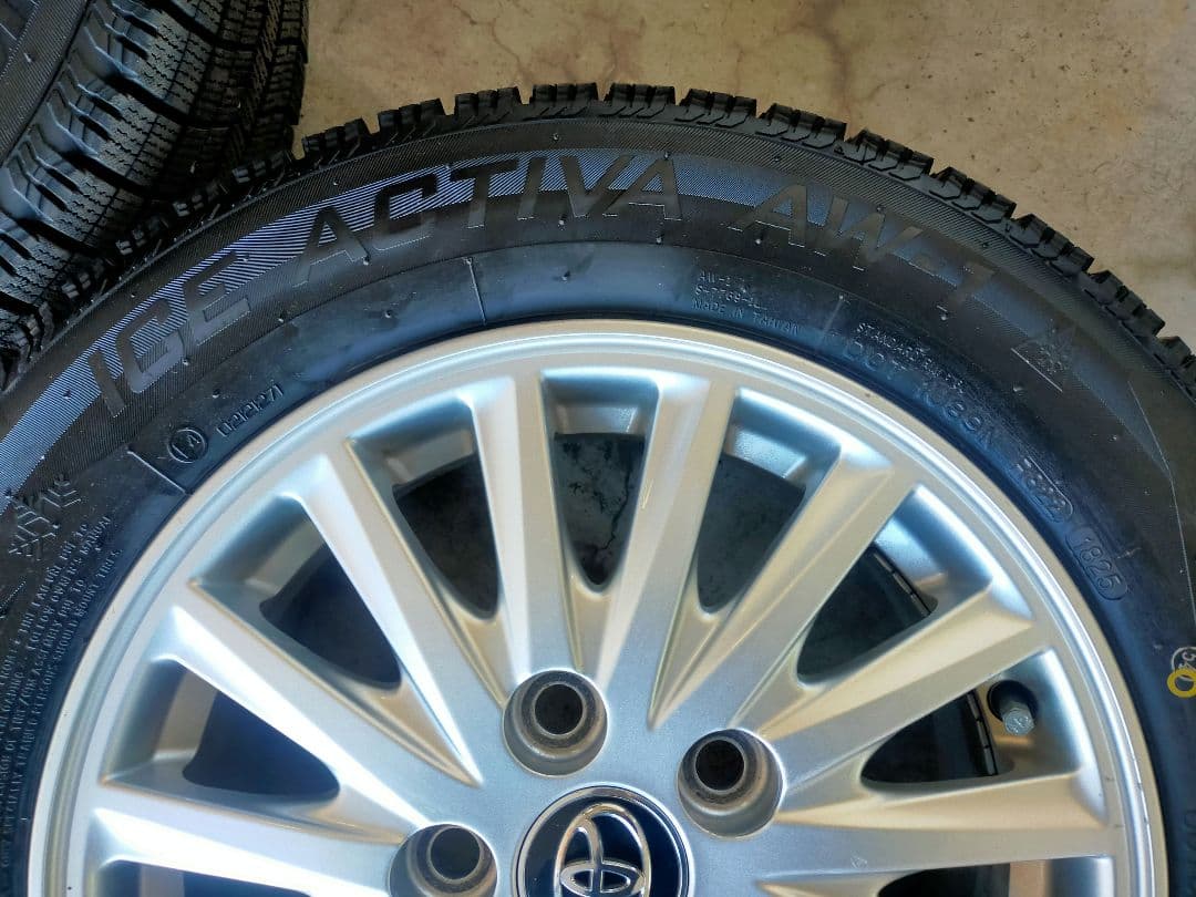 ⑭15インチ スタッドレスタイヤ 純正アルミホイール４本セット１９５/６５Ｒ１５
