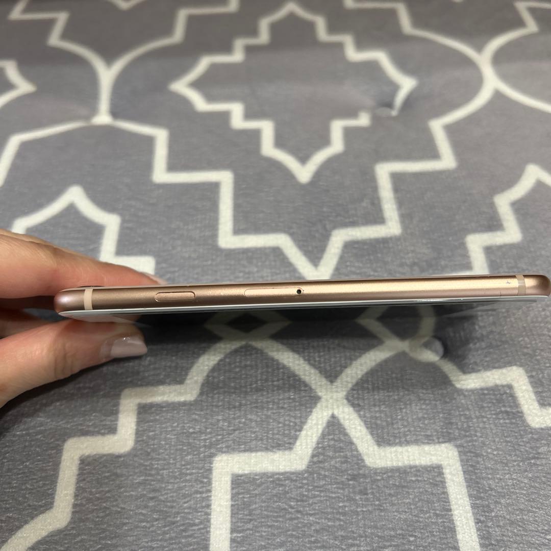 最終値下げ[匿名配送]iPhone 8 64GB ゴールド　本体のみ