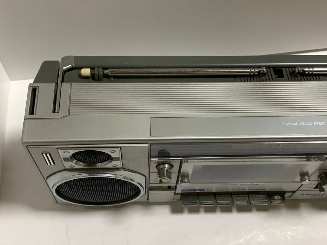 SANYO MR-V8 希少ラジカセ カセットレコーダー昭和レトロ