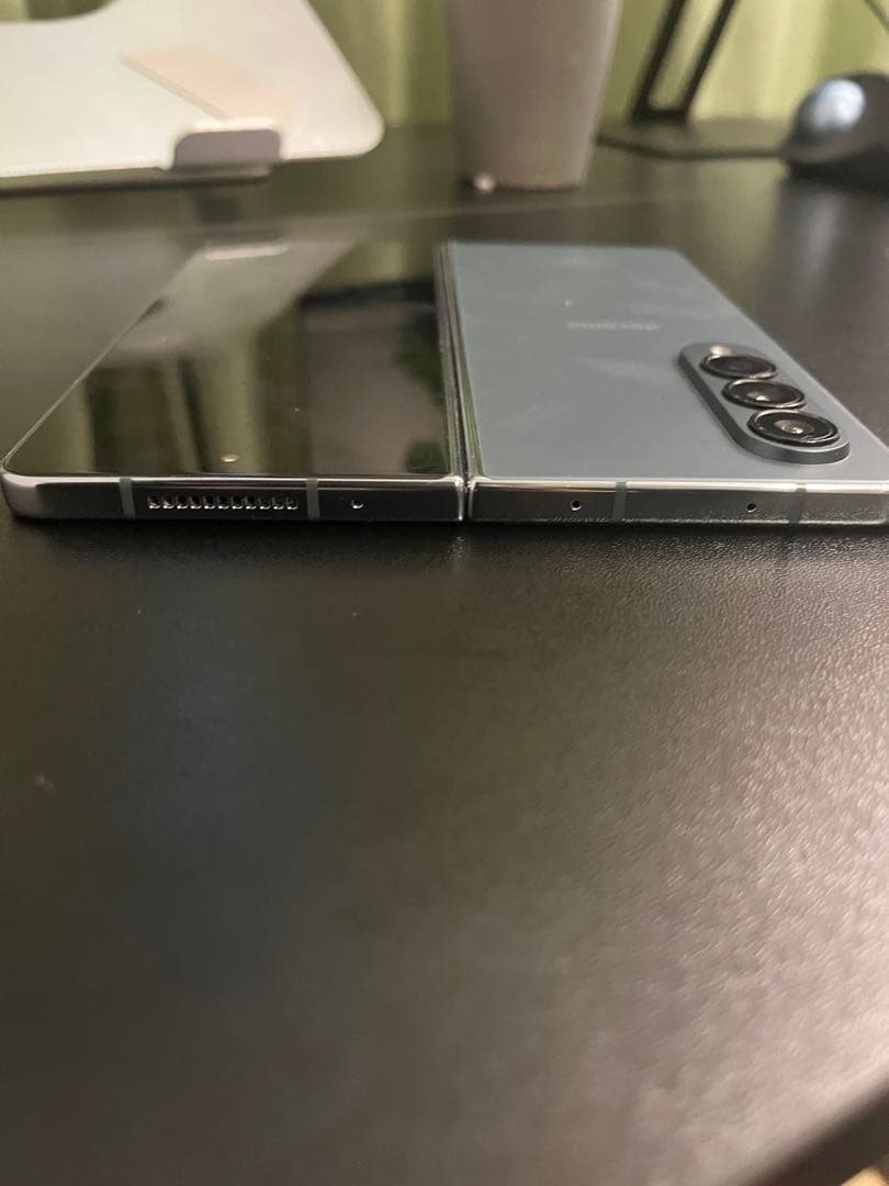 折りたたみ式スマートフォン Galaxy Z Fold 4