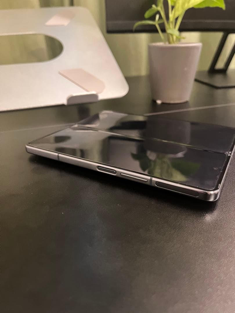 折りたたみ式スマートフォン Galaxy Z Fold 4