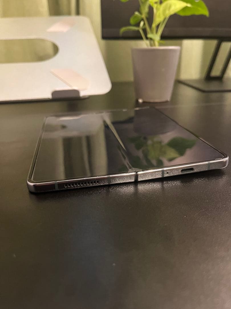 折りたたみ式スマートフォン Galaxy Z Fold 4