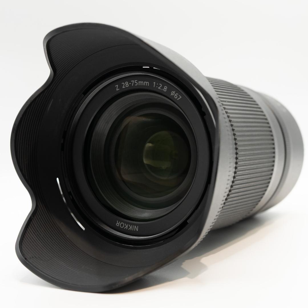 NIKKOR Z 28-75mm f/2.8 (可変NDフィルタ付き)