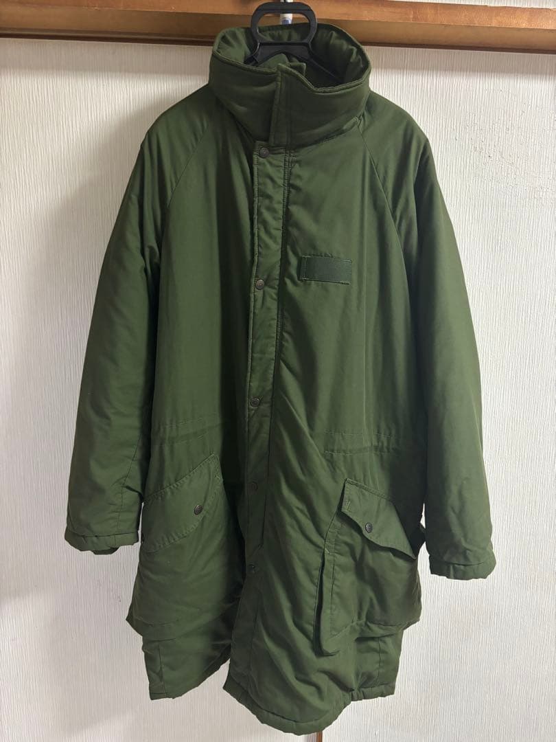 美品スウェーデン軍　M90コート　型　コールドウェザーパーカー 180/75
