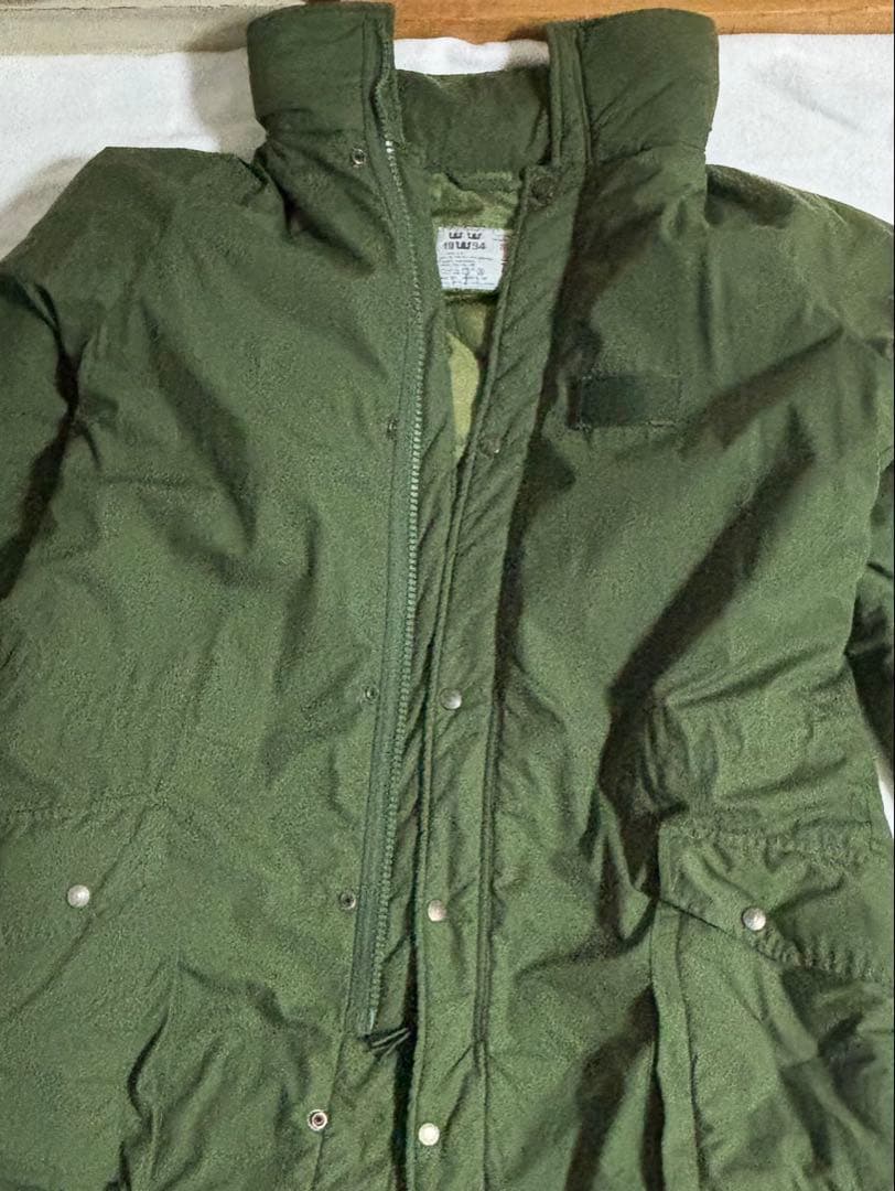 美品スウェーデン軍　M90コート　型　コールドウェザーパーカー 180/75
