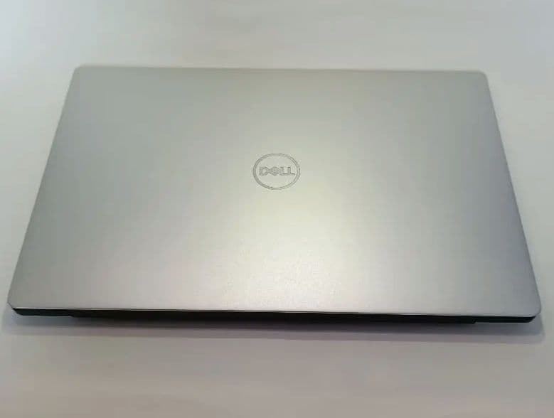 DELL XPS 13 7390 Corei7 メモリ16GB 容量512GB