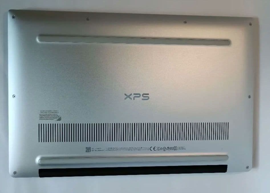 DELL XPS 13 7390 Corei7 メモリ16GB 容量512GB