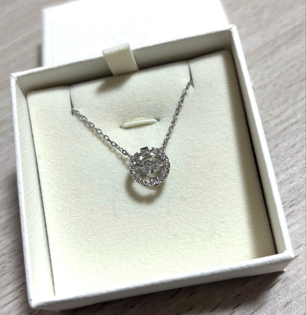 Swarovski ラウンドペンダントネックレス