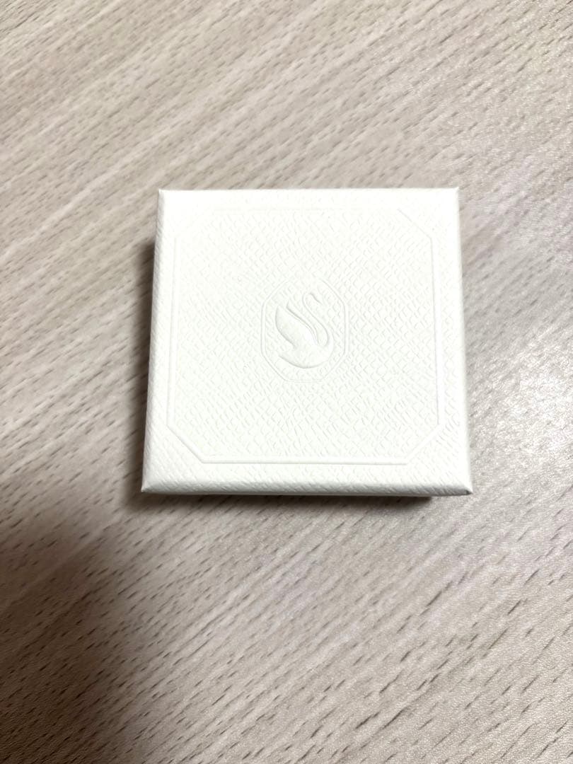 Swarovski ラウンドペンダントネックレス