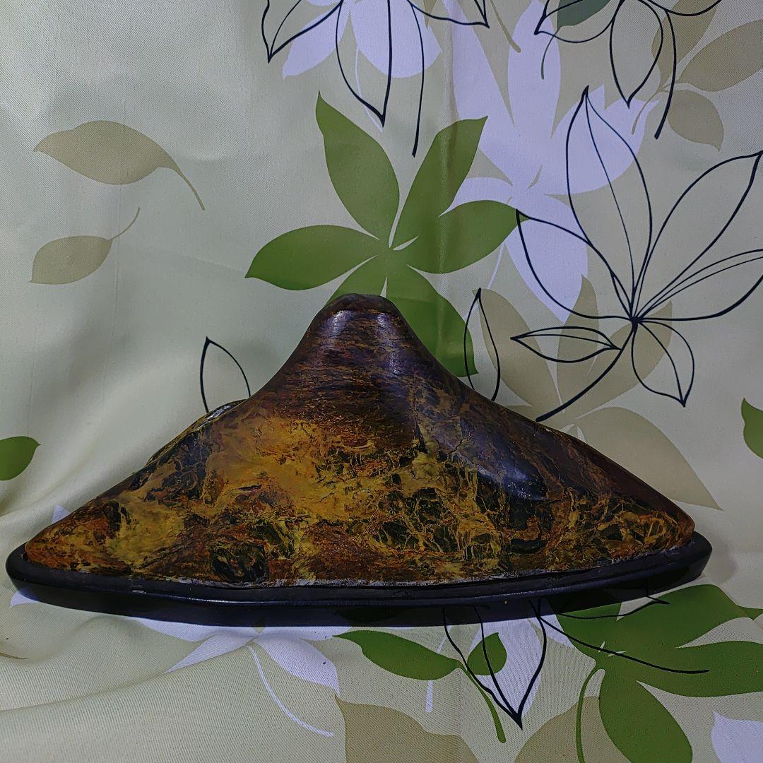 富士山みたいな石　水石