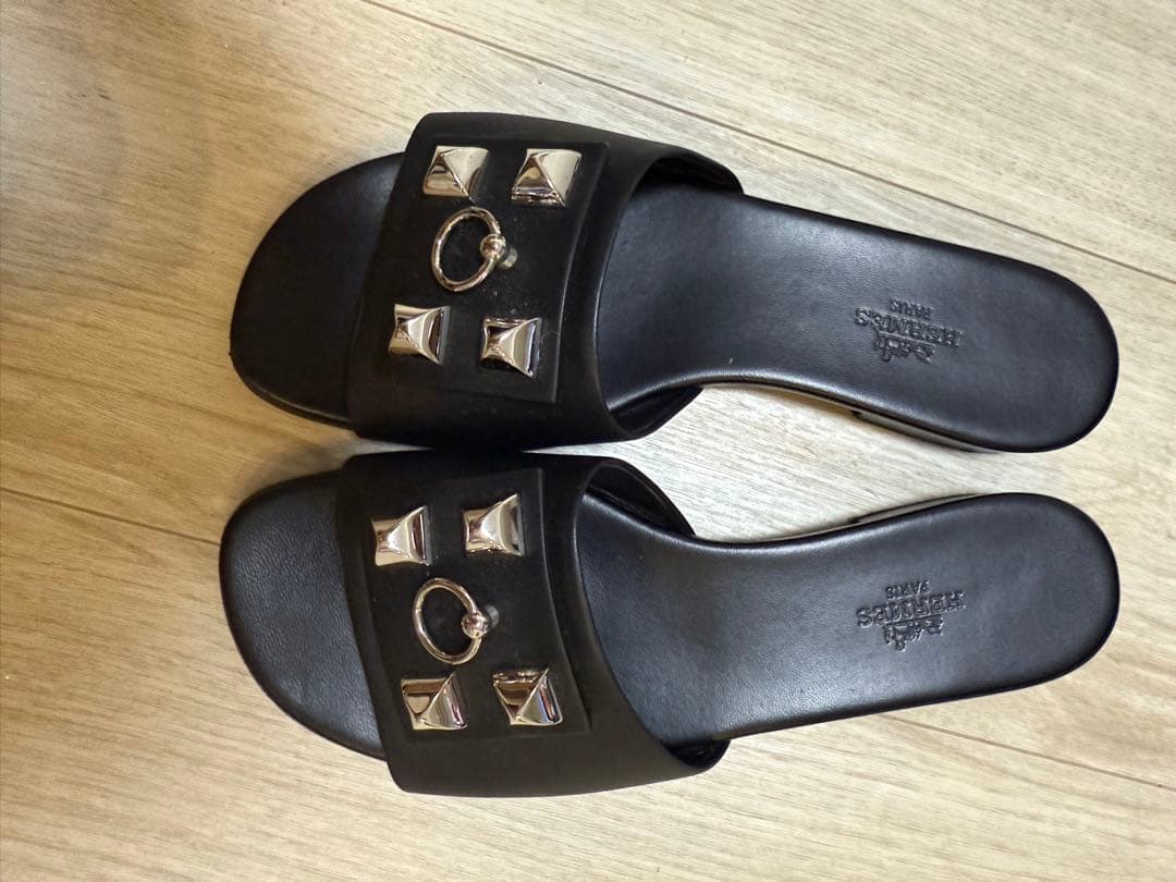 HERMES スタッズ付きサンダル 36.5