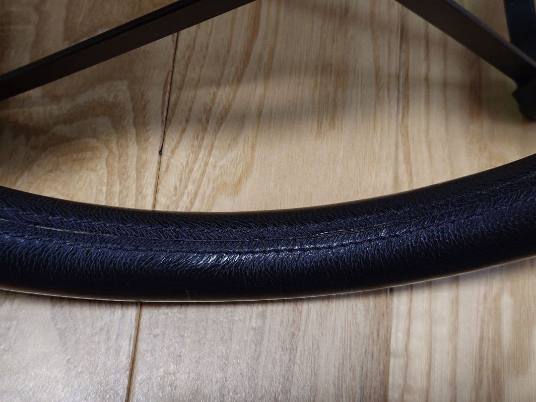 専用出品MOMO Race 32cm ステアリングとリング、ホーンボタン