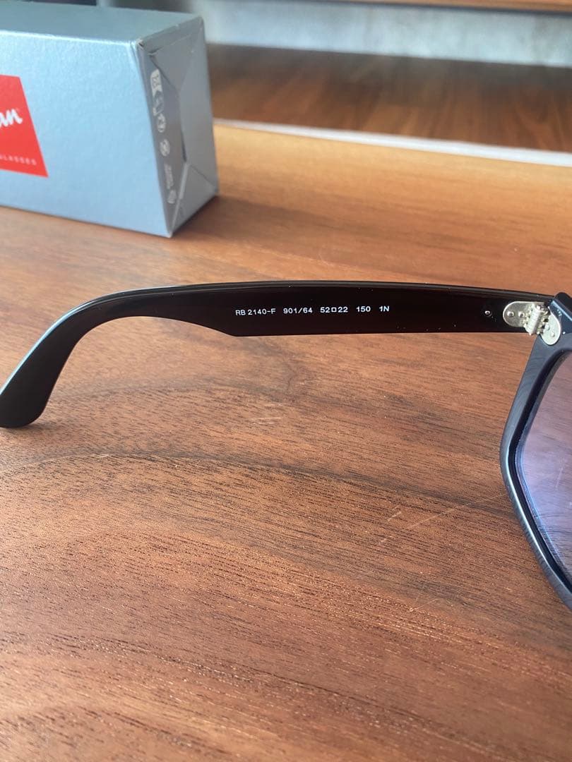 レイバン　ウェイファーラー