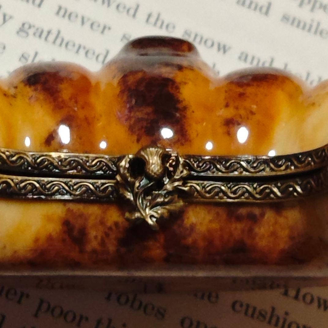 リモージュボックス　クロワッサン　フランス製　ミニチュア　小物入れボンボニエール