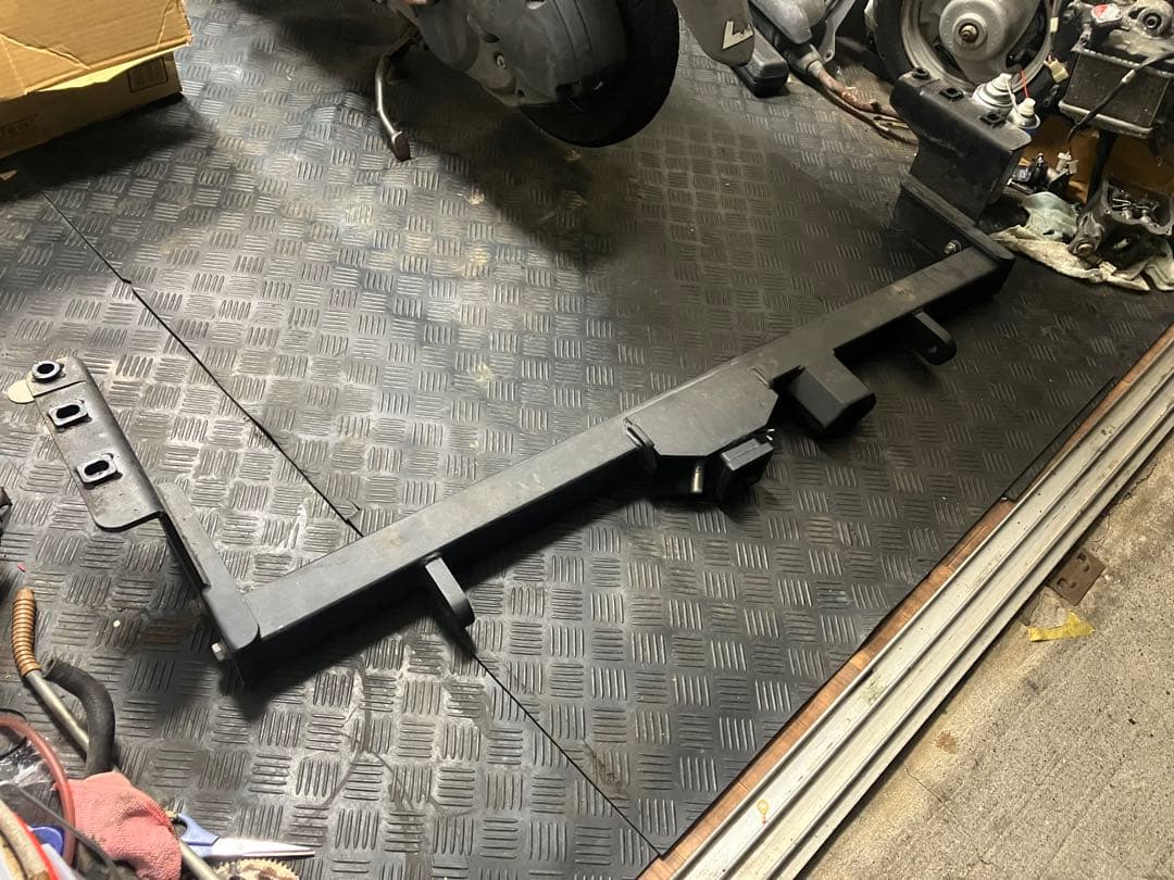 ヒッチメンバー 80系ノア ヴォクシー用