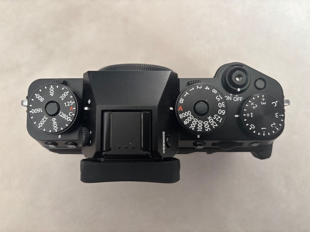 新品同様　FUJIFILM X-T5 ミラーレス一眼カメラ