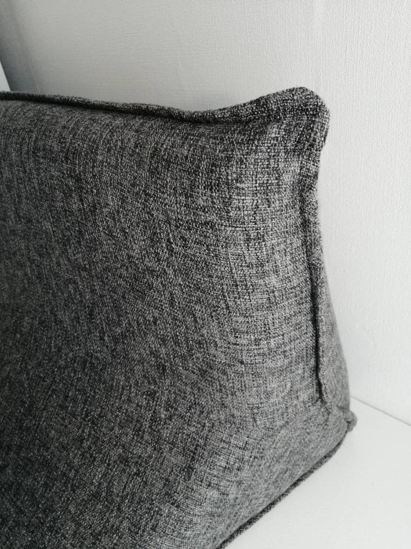 フランス ligne roset リーン・ロゼ クッション グレー