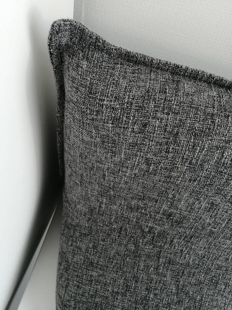 フランス ligne roset リーン・ロゼ クッション グレー