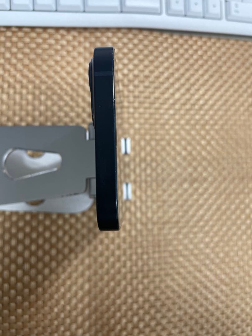 iPhone 13 128 GB ミッドナイトSIMフリー【7050】