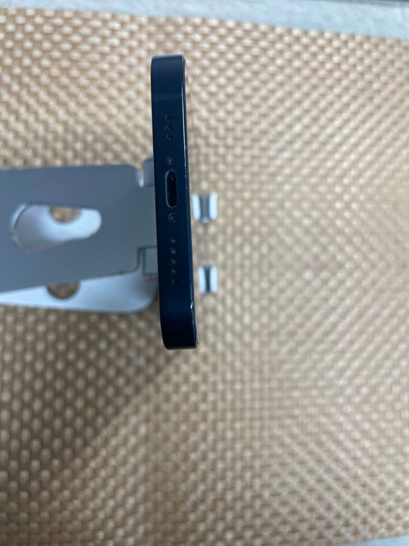 iPhone 13 128 GB ミッドナイトSIMフリー【7050】