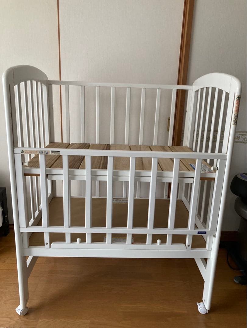 ※手渡し限定　KATOJI ミニベビーベッドハイタイプ　ベッドガード&メリー付