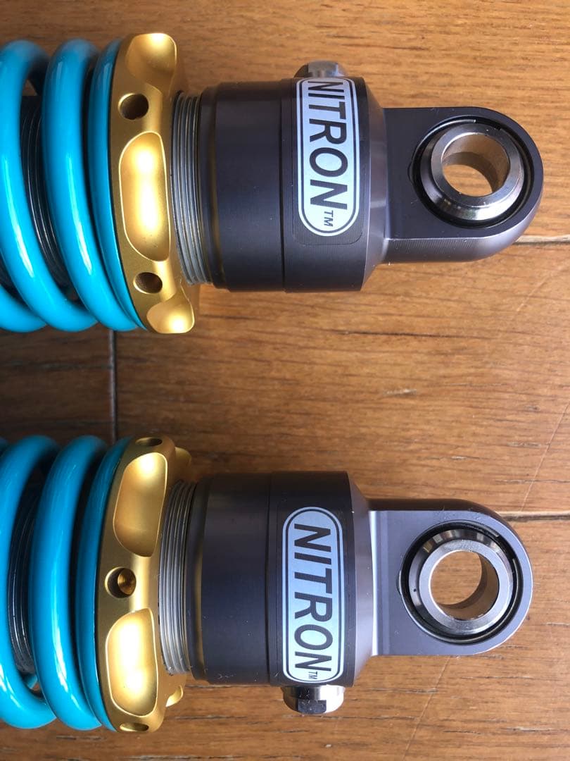 NITRON リアサスペンション