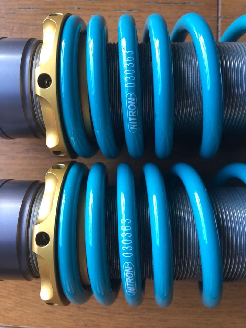 NITRON リアサスペンション