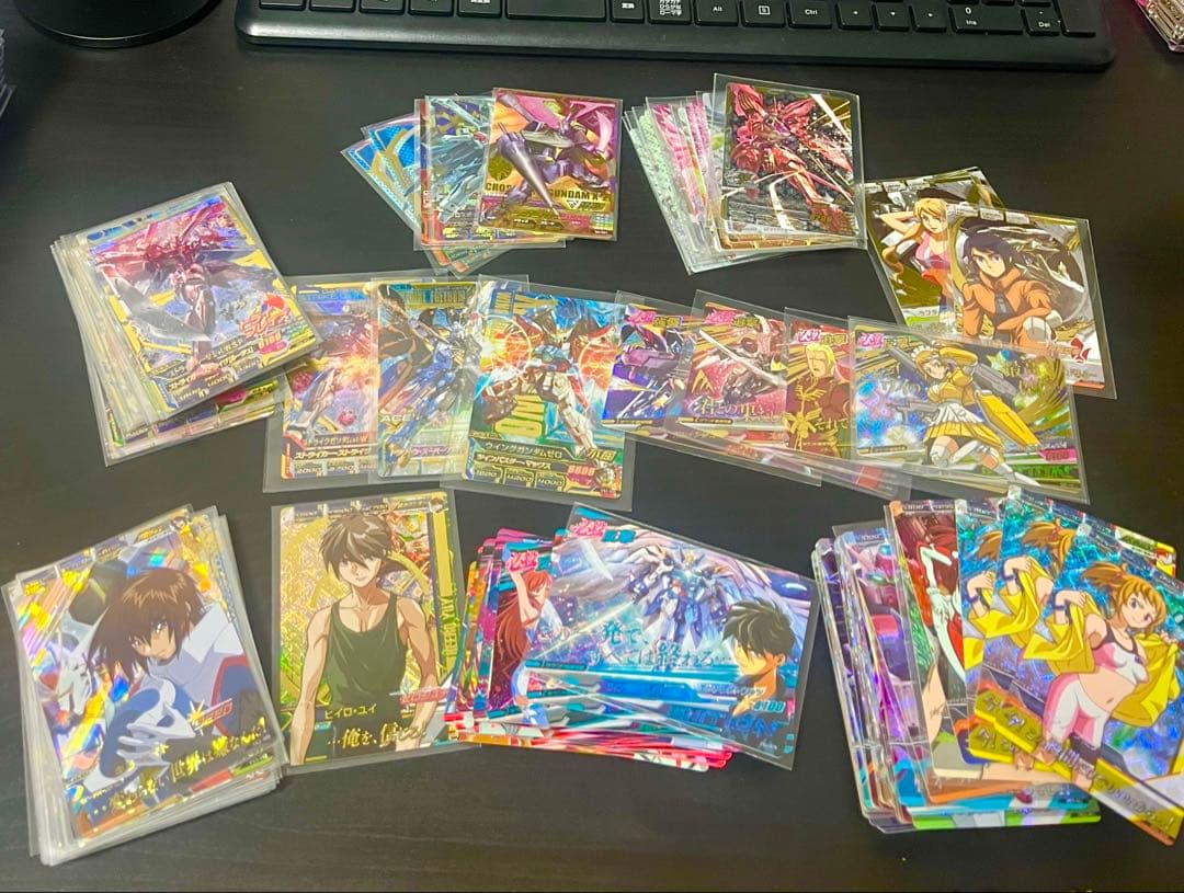 ガンダムトライエイジ　光り物のみ　引退品120枚以上