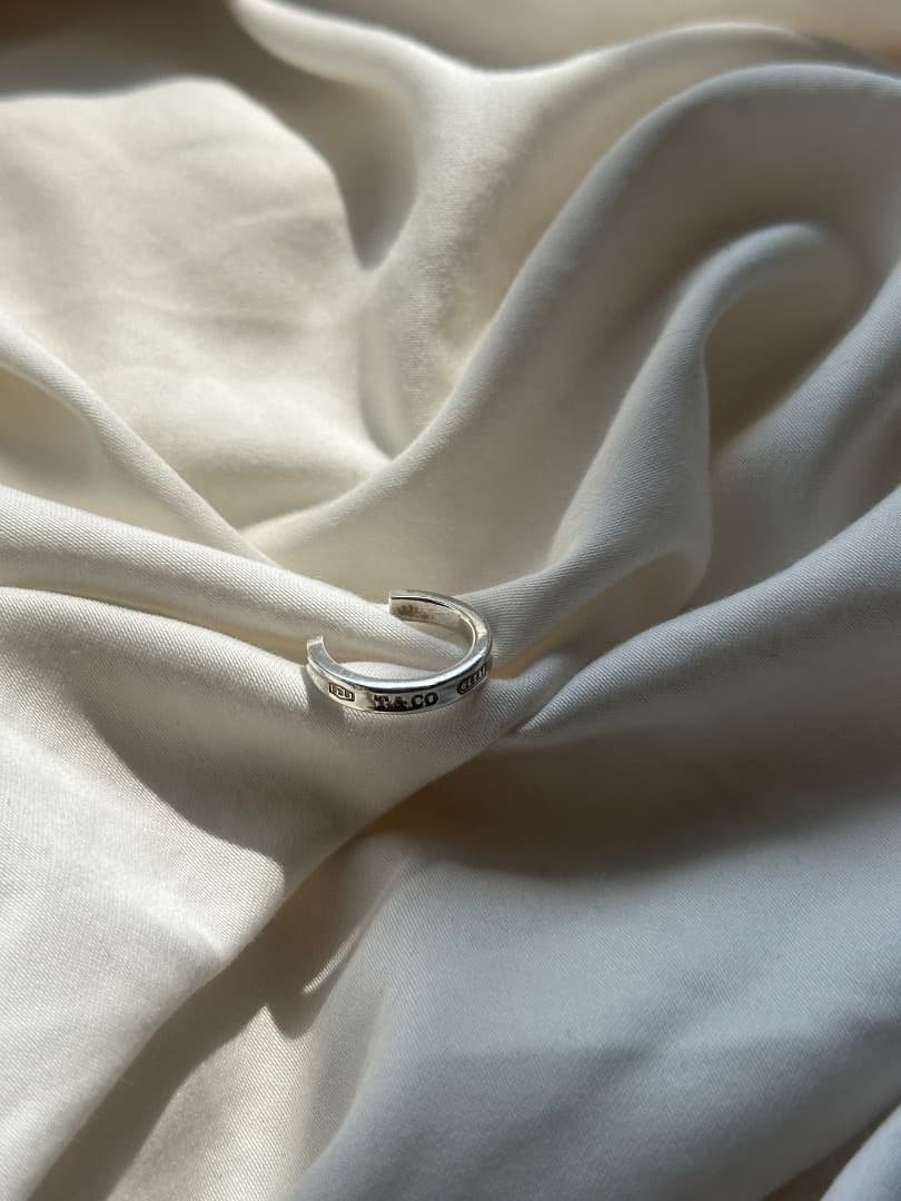 最終値下げ【片耳】Tiffany & Co. シルバー フープピアス