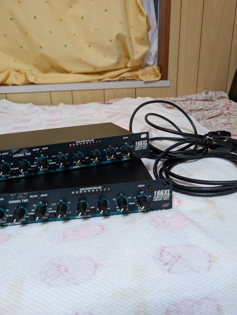 J*n様 dbx　166XL プロセッサー XLR端子付き　２台セット