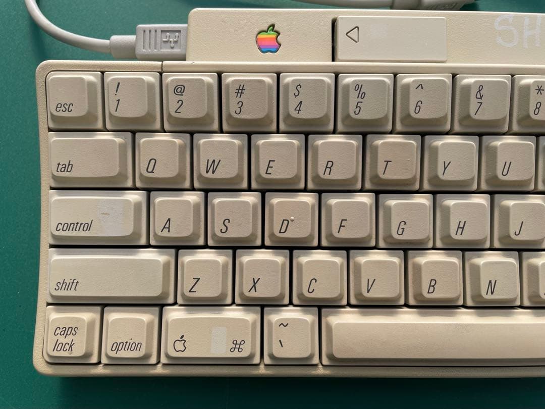 Apple GSキーボード、Macintosh角マウスのセット