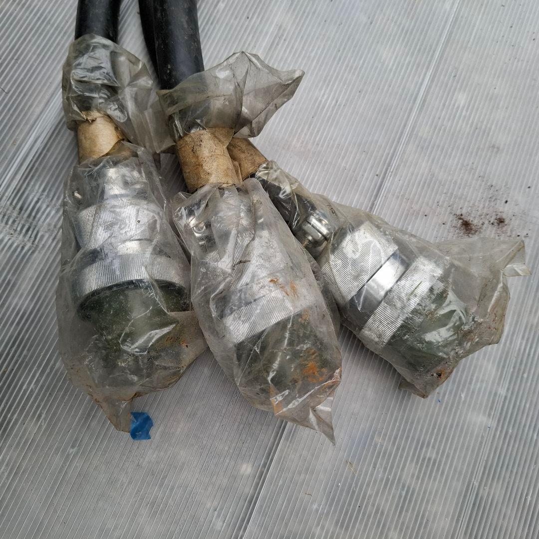 トレーラーのウイングの電源ケーブル3個セット