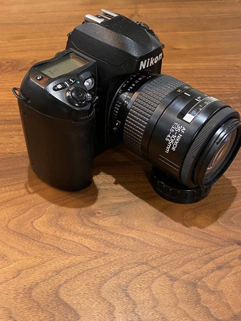 Nikon D100 デジタル一眼　動作品　35-105 マクロ付レンズ