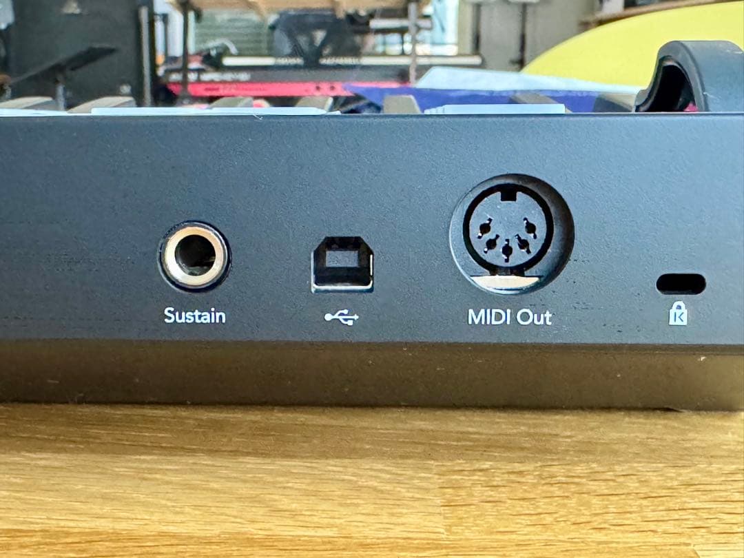 Launchkey 37 Mk3★Novation［ノベーション］★美品