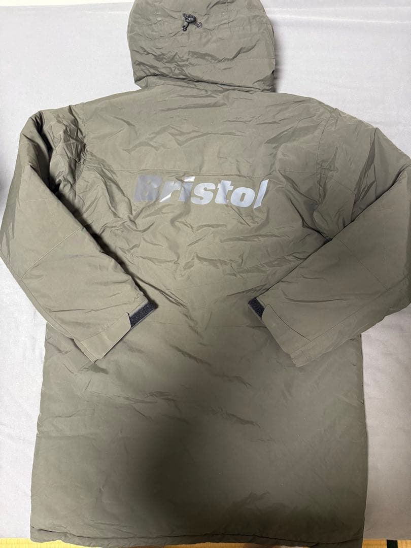 F.C.Real Bristol PADDED BENCH COAT サンプルL