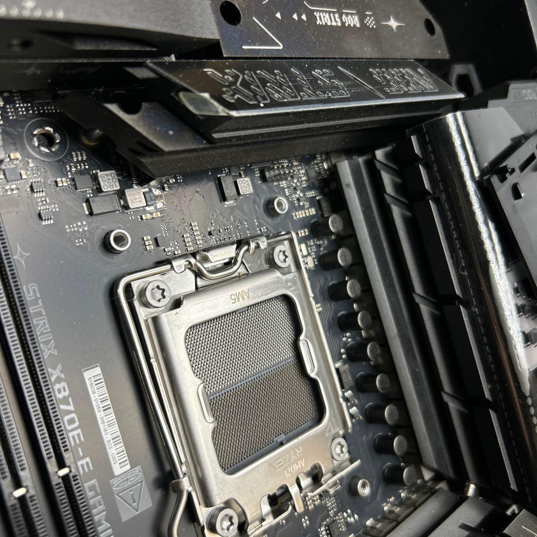 ROG STRIX X870E-E GAMING WIFI マザーボード