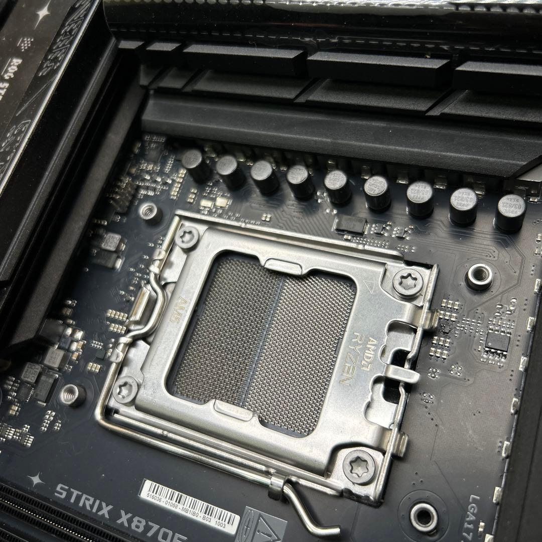 ROG STRIX X870E-E GAMING WIFI マザーボード