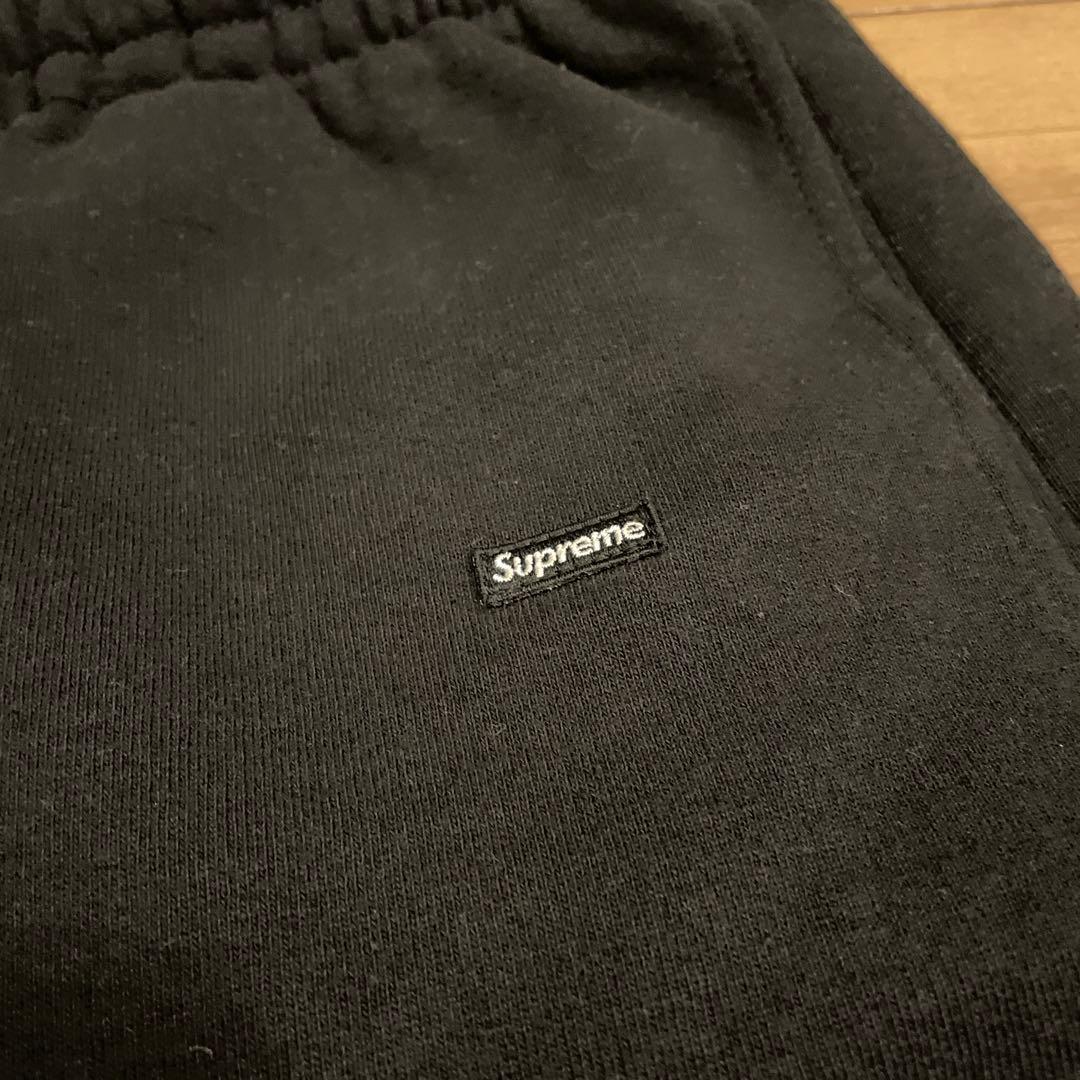 Supreme ブラック ショートパンツ