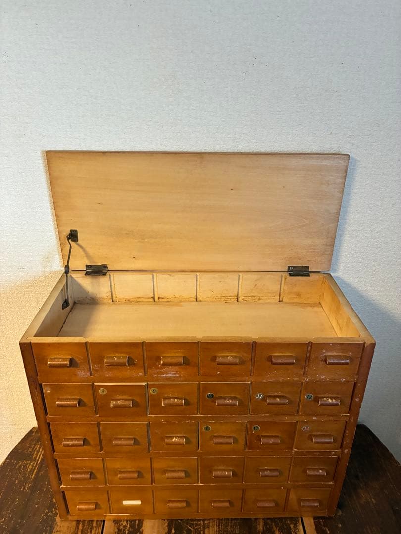 専用　おまとめ3点セット　ガラス花瓶　置物　薬箱