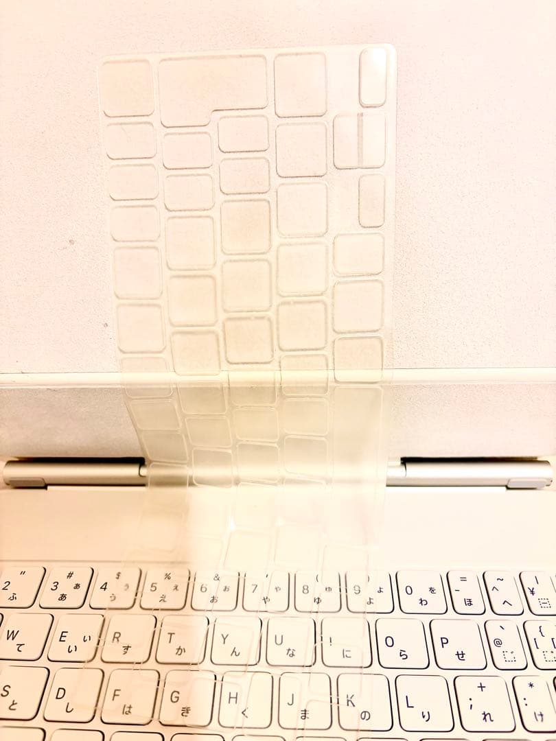 iPad用 Magic Keyboard（白・日本語）MJQJ3J/A