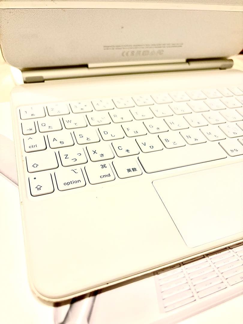 iPad用 Magic Keyboard（白・日本語）MJQJ3J/A