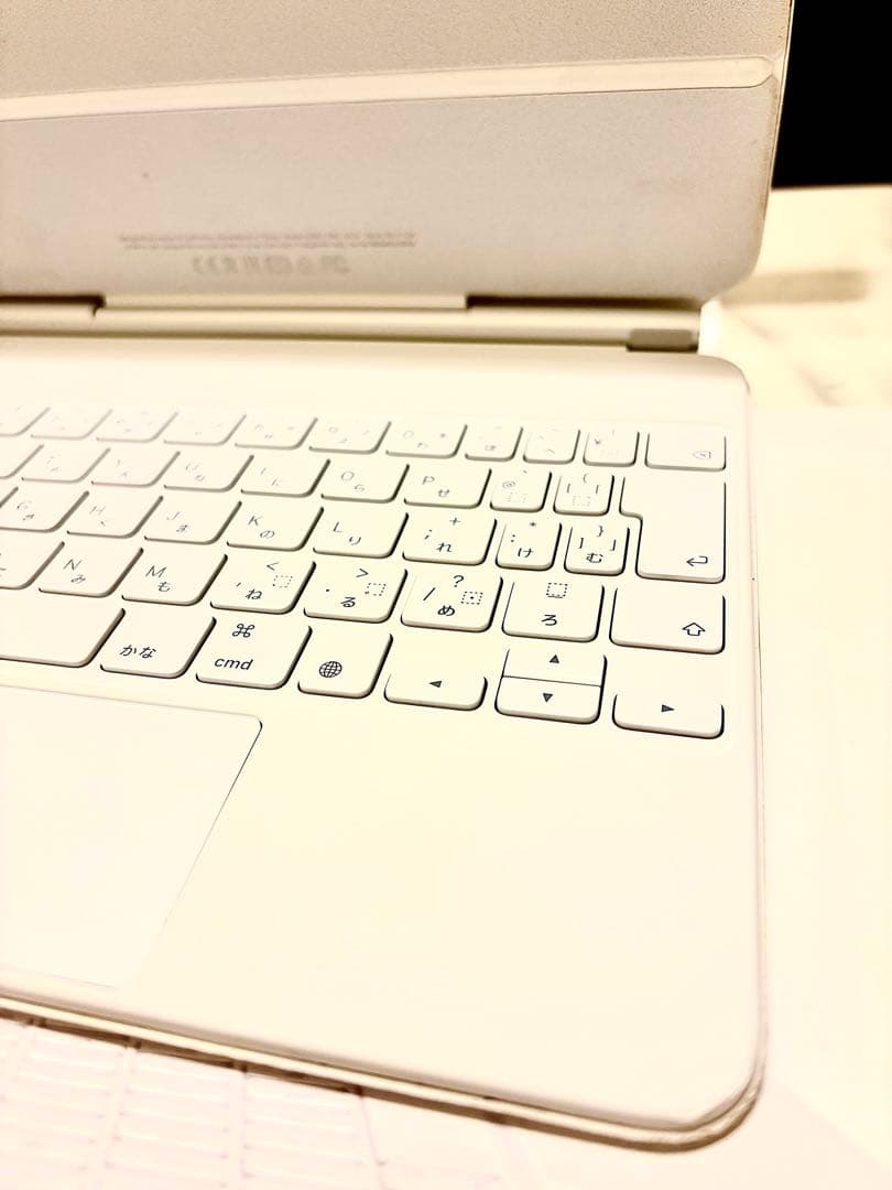 iPad用 Magic Keyboard（白・日本語）MJQJ3J/A