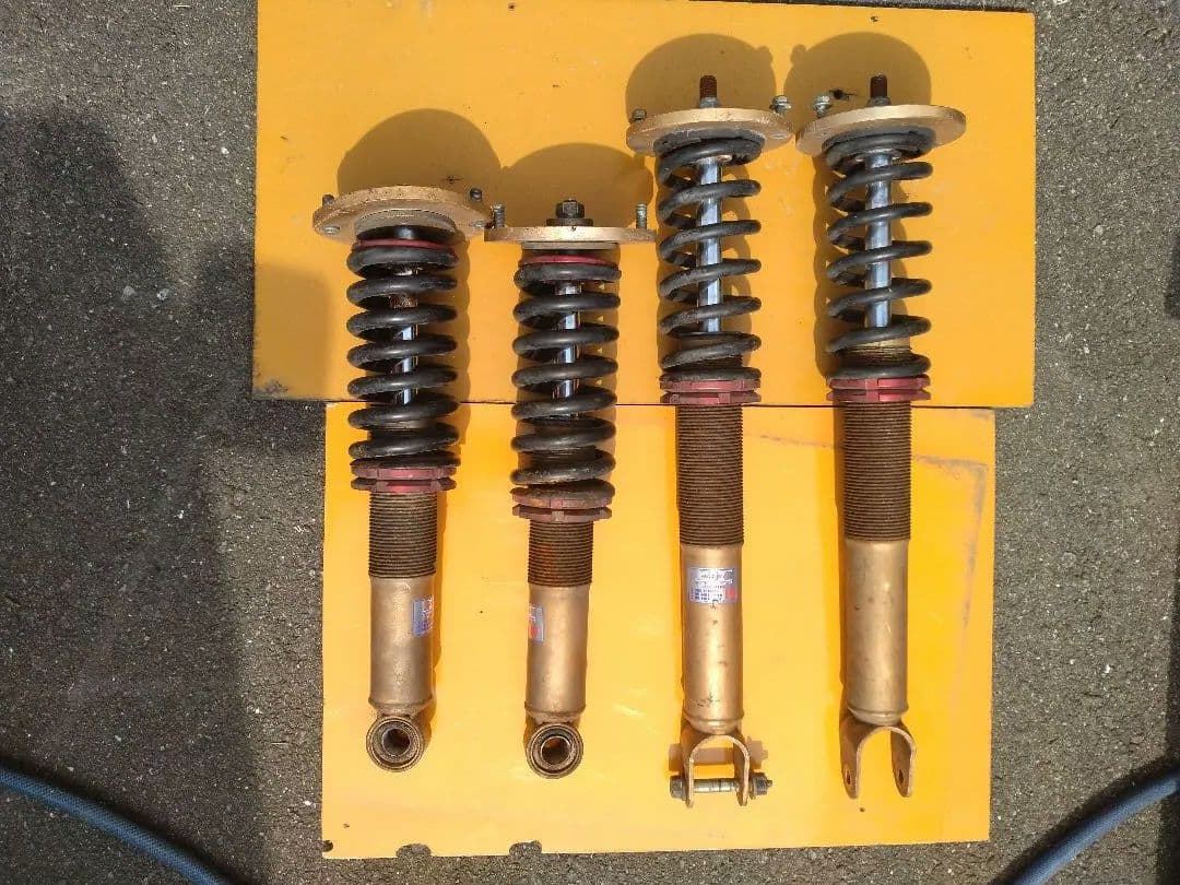 トラスト出品　プレジデント　車高調