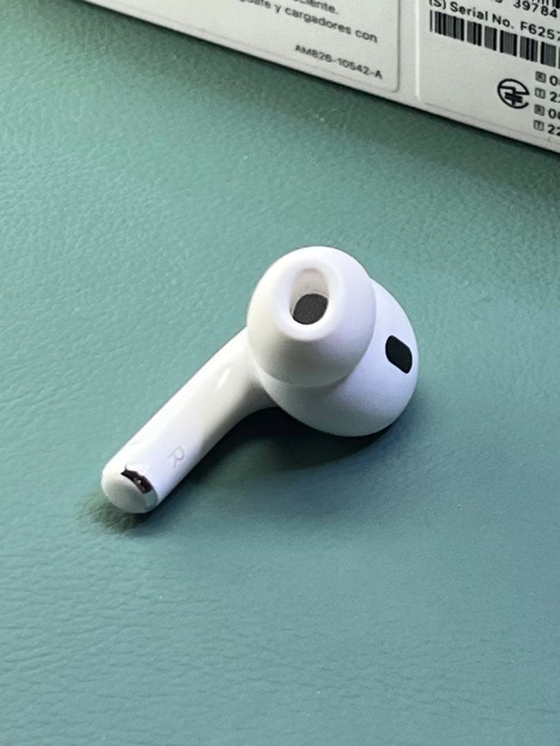 Apple AirPods pro第2世代イヤホン右耳のみ A2698正規品美品