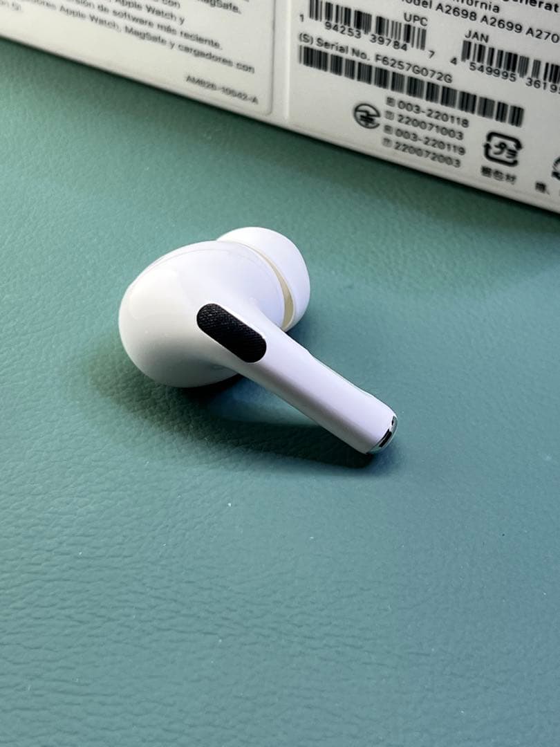 Apple AirPods pro第2世代イヤホン右耳のみ A2698正規品美品
